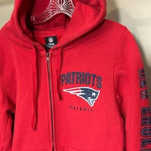 Women’s MD New England Patriots Full Zipped Hoodie